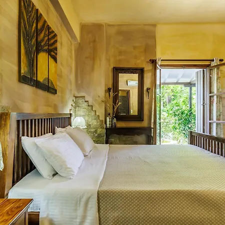 Yianna Sunny Apartman *