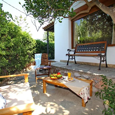 Yianna Sunny * Skopelos stad