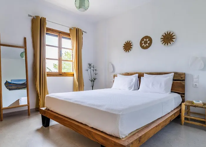 Yianna Sunny Studios Apartment *