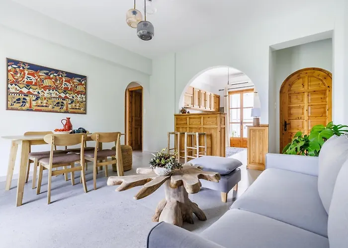 Yianna Sunny Studios Apartment