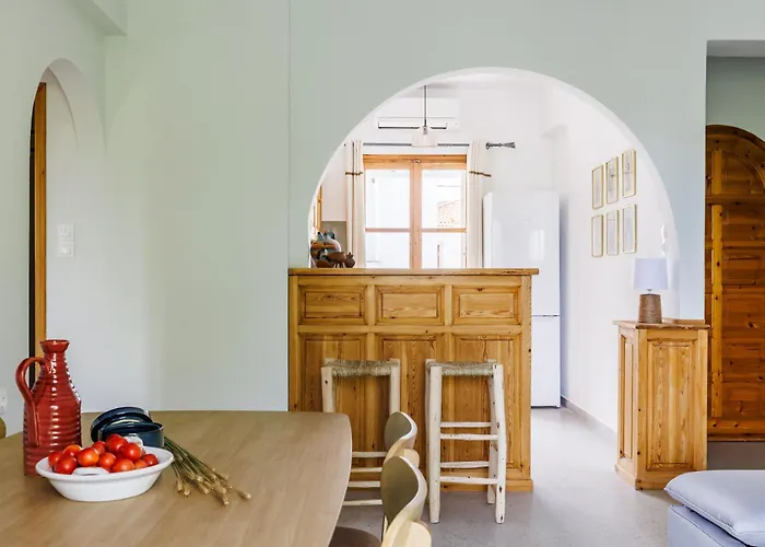 Yianna Sunny Studios Apartment